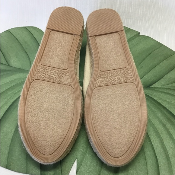 Cold WaterCreek New Flats - Picture 10 of 10